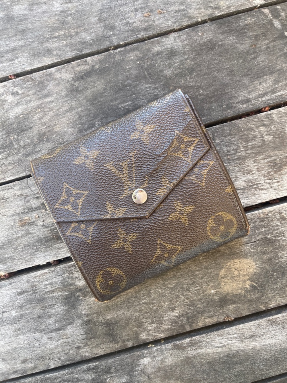 Authentic Louis Vuitton Monogram Tri-Fold Wallet